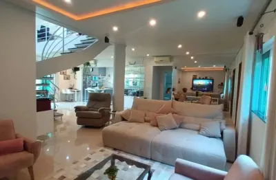 Casa em condomínio fechado com 3 quartos à venda na Rua Douglas Seabra Levier, 228, Trindade, Florianópolis