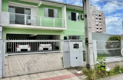 Casa com 6 quartos à venda na Rua Coronel Américo, 169, Barreiros, São José