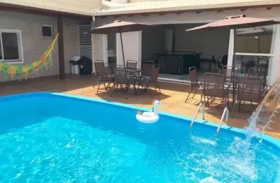 Casa com 4 quartos para alugar na Rua Recanto das Gaivotas, 500, Rio Tavares, Florianópolis
