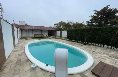 Casa com 3 quartos para alugar na Rua Ruth Pereira, 432, Ingleses do Rio Vermelho, Florianópolis