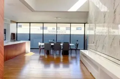 Casa em condomínio fechado com 4 quartos para alugar na Avenida Red Park, 980, São João do Rio Vermelho, Florianópolis