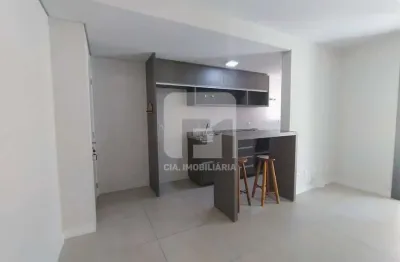Apartamento com 2 quartos para alugar na Rua Ângelo La Porta, 123, Centro, Florianópolis