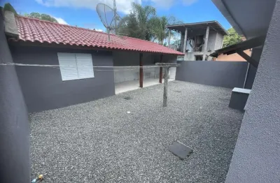Casa com 3 quartos para alugar na Manoel Adolpho Gonçalves, 97, Rio Tavares, Florianópolis