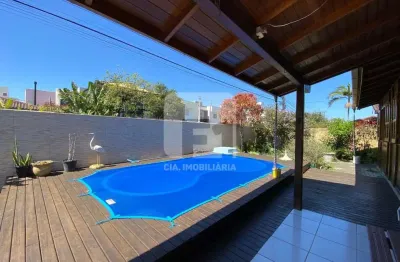 Casa com 3 quartos à venda na Rua José Elias Lopes, 467, Campeche, Florianópolis