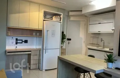 Apartamento com 2 quartos à venda na Rua General Estilac Leal, 75, Coqueiros, Florianópolis