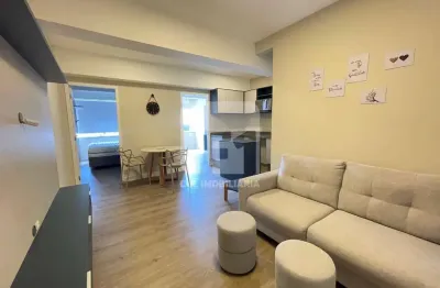Apartamento com 2 quartos para alugar na Rua Trajano, 152, Centro, Florianópolis
