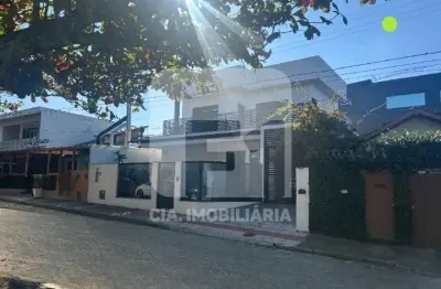 Casa com 3 quartos à venda na Rua Vinte e Três de Março, 30, Itaguaçu, Florianópolis