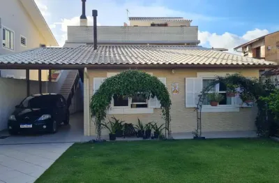 Casa com 3 quartos à venda na Rua Joaquim Neves, 100, Pântano do Sul, Florianópolis