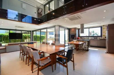 Casa em condomínio fechado com 4 quartos para alugar na Rodovia Haroldo Soares Glavan, 4940, Cacupé, Florianópolis