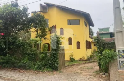 Casa com 4 quartos para alugar na Servidão Eurico Leopoldo Rodrigues, 845, Rio Tavares, Florianópolis