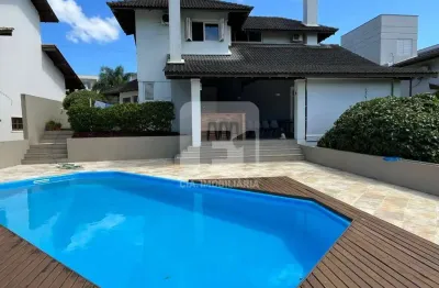 Casa em condomínio fechado com 3 quartos à venda na Rodovia Haroldo Soares Glavan, 3820, Cacupé, Florianópolis