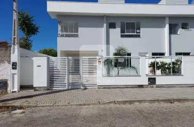 Casa com 3 quartos à venda na Rua Quatorze Bis, 184, Carianos, Florianópolis