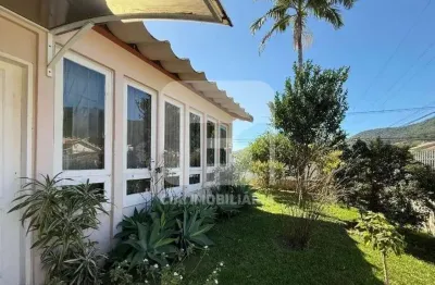 Casa com 4 quartos à venda na Rua Itapeva, 186, Itacorubi, Florianópolis