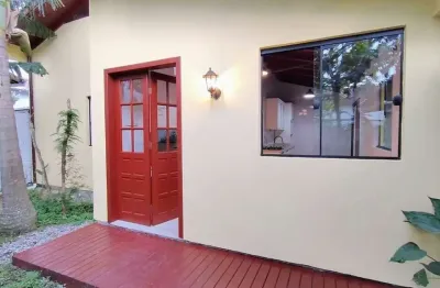 Casa em condomínio fechado com 1 quarto para alugar na Rodovia Francisco Magno Vieira, 4023, Campeche, Florianópolis
