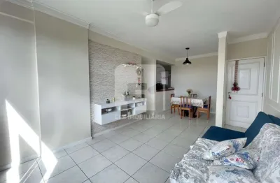 Apartamento com 3 quartos para alugar na Avenida Jornalista Rubens de Arruda Ramos, 2082, Centro, Florianópolis