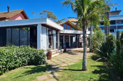 Casa em condomínio fechado com 4 quartos à venda na Avenida Campeche, 3657, Campeche, Florianópolis