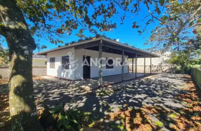 Casa à venda, com 03 quartos, apenas 400 metros do mar no balneário diamantina
