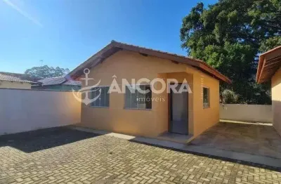 Casa com 02 quartos a poucos metros do mar onde passa o alargamento da orla em itapoá/sc por apenas r$ 210.000,00