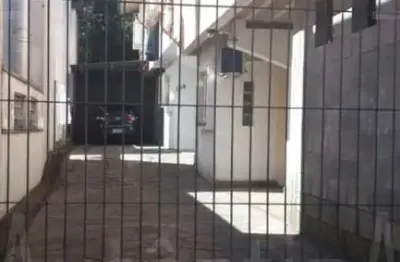 Casa com 3 quartos à venda na Rua Luiza Esmeraldina D Silva, 108, Treviso, Caxias do Sul