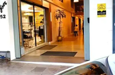 Sala comercial com 2 salas à venda na avenida júlio de castilhos, 1052, nossa senhora de lourdes, caxias do sul, 44 m2 por r$ 195.000