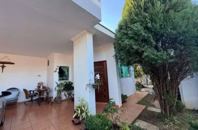 Casa com 3 quartos à venda na Rua Doutor Fernando Arens, Jardim Resek II, Artur Nogueira