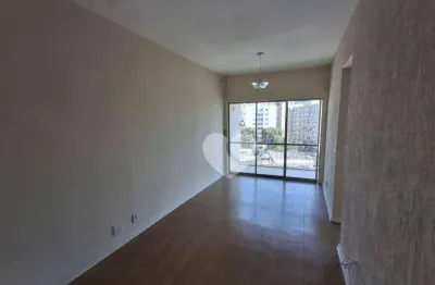 Engenho de dentro! rua calma e sem saída. apartamento com 02 quartos, sala com sacada, cozinha, banheiro social e área de serviço com mais um banheiro