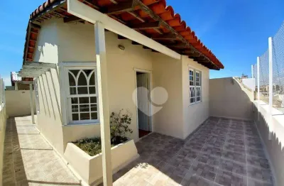 Cobertura duplex, 2 salas, 3 quartos, 2 suítes. garagem, terraço descoberto. r$850.000,00 grajaú rj.