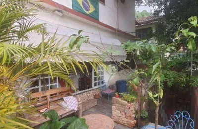 Casa com 4 quartos à venda, 321 m² por r$ 850.000 - rio comprido