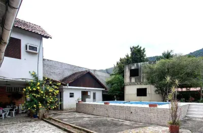 Casa com 3 quartos à venda, 384 m² por r$ 850.000 - vargem pequena