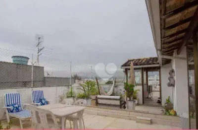 Cobertura duplex impecável no recreio dos bandeirantes com 3 quartos 3 suítes com 400m² de sofisticação e praticidade