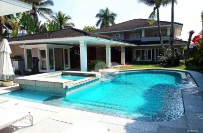 Condomínio malibu - casa duplex à venda de 6 suítes. barra da tijuca/rj.