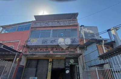 Prédio  ao lado do Cadeg com lojão e 6 vagas ! Localização espetacular! Investimento Garantido ! R$550.000,00 - Benfica/São Cristóvão