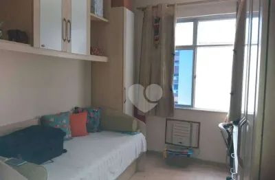 Apartamento 2 quartos  dependências completas a venda em vila isabel - 1 vaga