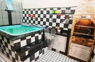 Apartamento tipo casa, térreo, com 2 quartos, piscina, churrasqueira, à venda, 57 m² por R$ 390.000 - Grajaú - Rio de Janeiro/RJ