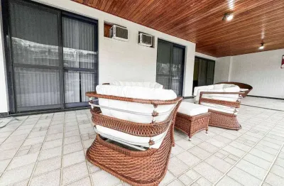 Apartamento 2ª Quadra da Praia 3 quartos ,199 m²,2 vagas por R$ 1.490.000 -Recreio dos Bandeirantes