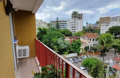 Apartamento em rua nobre - varanda - 2 quartos - suíte - r$850.000,00 - humaitá - rj