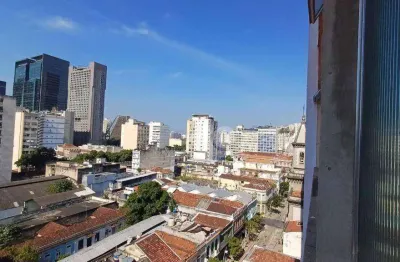 Apartamento sala quarto - reformado - vista panorâmica - indevassável - banheira com hidromassagem - r$320.000,00 -centro - rio de janeiro/rj