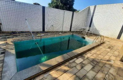 Casa triplex com 5 quartos, 5 vagas de garagem em condomínio fechado, benfica, rio de janeiro/rj