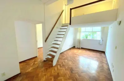 Apartamento em botafogo no estilo loft com pé direito alto em excelente localização, próximo ao metrô de botafogo.