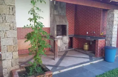 Casa com 4 quartos à venda, sendo 2 suítes 233 m² - garatucaia - angra dos reis/rj