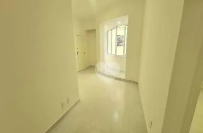 Sala quarto - reformado - andar alto - fundos - silencioso -por r$ 500.000 - catete - rio de janeiro/rj