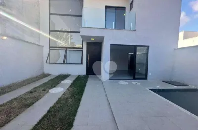 Casa em condomínio fechado com 4 quartos à venda na Rua José Gomes Talarico, --, Vargem Pequena, Rio de Janeiro