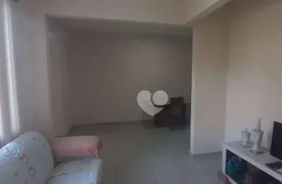 Casa duplex em vila, com 4 quartos, 1 suíte, 1vaga.