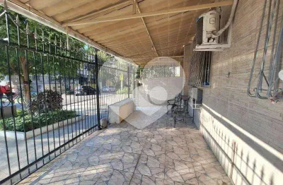 Apartamento tipo casa térreo  à venda 3 quartos, 3 áreas extrnas vaga, r$560.000,00 - grajaú / rio de janeiro/rj.