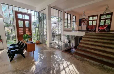 Casa à venda no itanhangá com 4 quartos, 2 suítes e vista deslumbrante para as montanhas