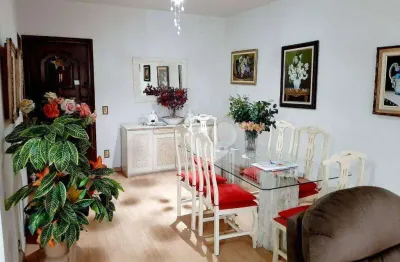 Apartamento 02 quartos, 01 suite, 02 varandas, área de serviço, vaga na escritura, playground.