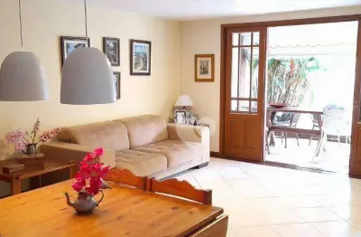 Casa com 4 dormitórios para alugar, 274 m² por r$ 10.000,00/mês - recreio dos bandeirantes - rio de janeiro/rj