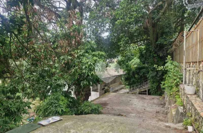 Casa em  santa teresa, 9 dormitórios, 1 suíte, 4 banheiros, 4 vagas de garagem, vista panorâmica