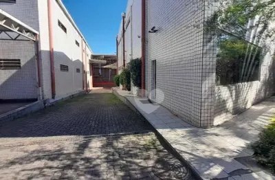 Barracão / Galpão / Depósito com 6 salas para alugar na Estrada Rio São Paulo, --, Campo Grande, Rio de Janeiro