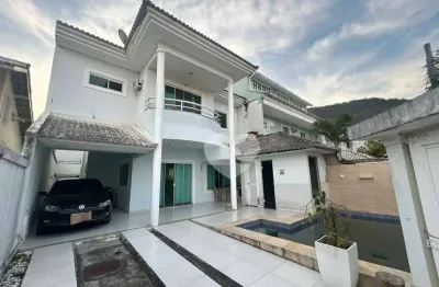 Condomínio mont serrat 2 - casa duplex com piscina e churrasqueira em condomínio fechado. vargem grande/rj.